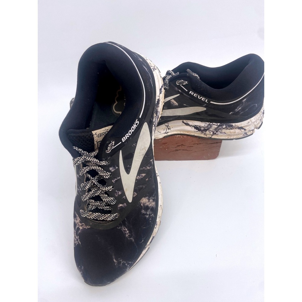 Brooks DNA Revel 5 Rare Running Shoes Black /White Marble Print Samples Size 9